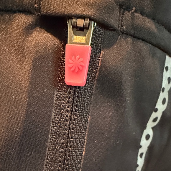 Athleta Queen of the Mountain  Jacket - Picture 2 of 14